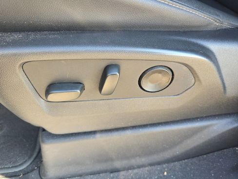 Used 2023 GMC Sierra 1500 SLT w/ SLT Premium Package image 27