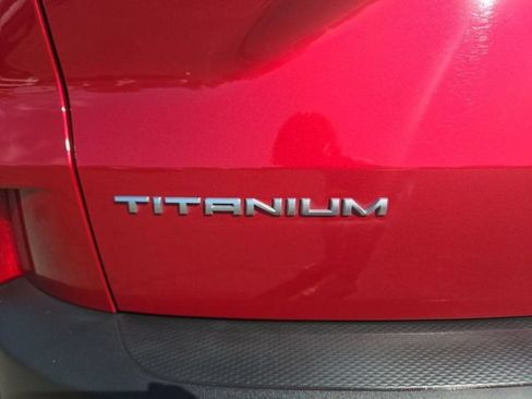 Used 2022 Ford Escape Titanium AWD/4WD image 26