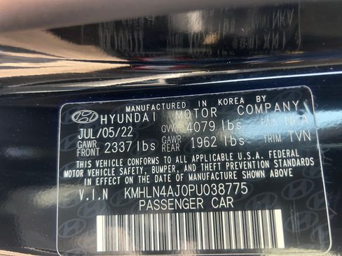 Used 2023 Hyundai Elantra Limited FWD image 35