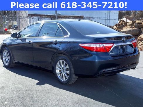 Used 2017 Toyota Camry XLE image 3