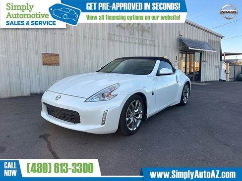 Used 2014 Nissan 370Z Roadster image 1