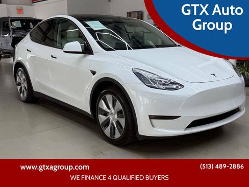 Used 2021 Tesla Model Y Long Range AWD/4WD image 1