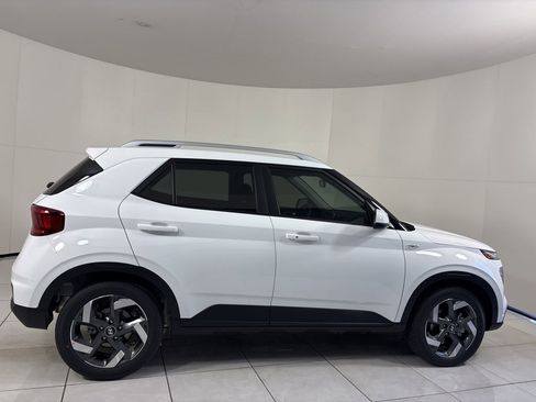 New 2026 Hyundai Venue SEL image 6