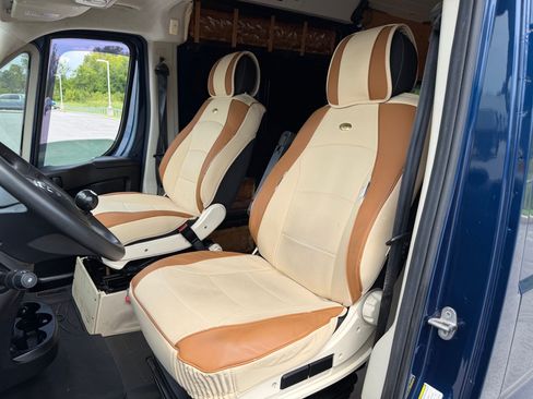 Used 2020 RAM ProMaster 1500 w/ Interior Convenience Group FWD image 5