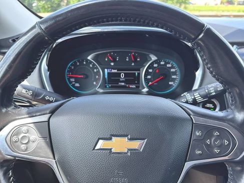 Used 2018 Chevrolet Traverse LT AWD/4WD image 11