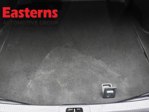 Used 2024 Toyota Camry SE FWD image 9