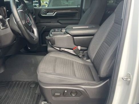 Used 2024 GMC Sierra 1500 Elevation w/ X31 Off-Road Package AWD/4WD image 11