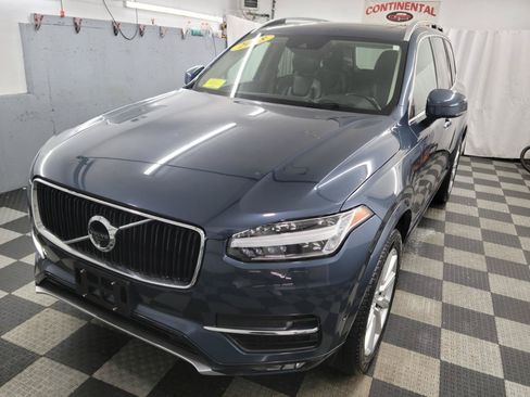 Used 2018 Volvo XC90 T6 Momentum w/ Convenience Package AWD/4WD image 11