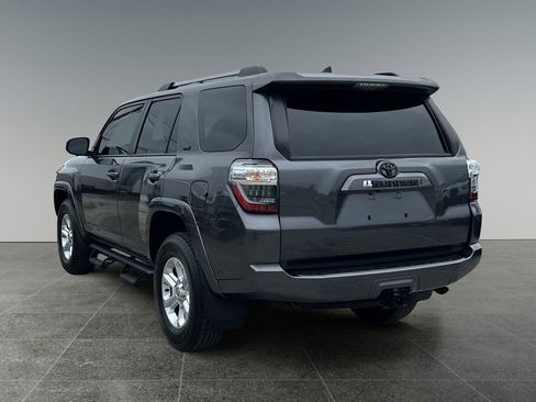 Used 2022 Toyota 4Runner SR5 Premium image 5