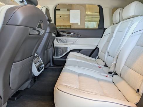 New 2026 Lincoln Nautilus Black Label w/ Jet Appearance Package image 12