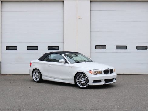 Used 2013 BMW 135i Convertible image 2