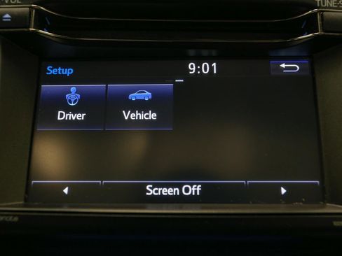 Used 2017 Toyota RAV4 XLE image 27