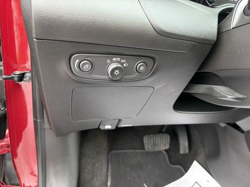 Used 2021 Buick Encore GX Select w/ Experience Buick Package AWD/4WD image 18