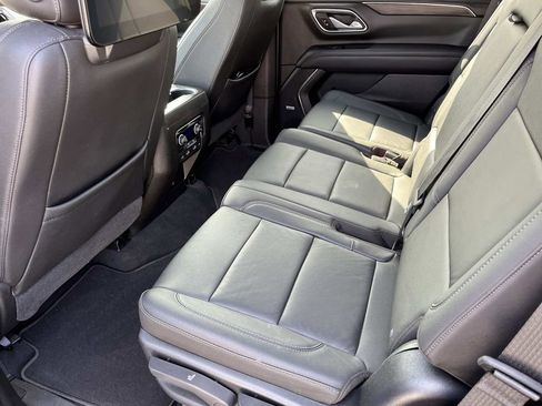 Used 2021 Chevrolet Tahoe LT w/ Rear Media and Nav Package image 18