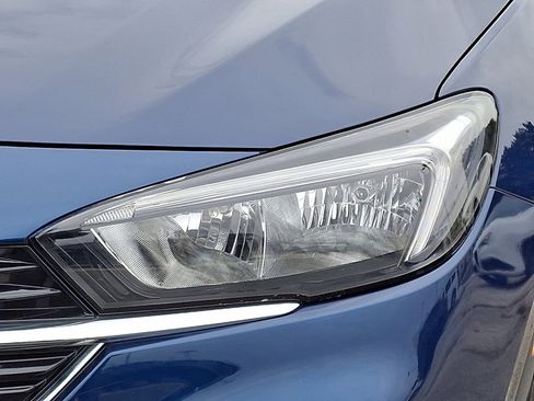 Used 2023 Buick Encore GX Preferred w/ Cold Weather Comfort Package image 4