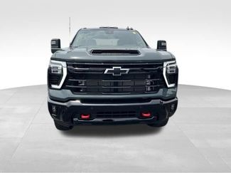 Used 2026 Chevrolet Silverado 2500 LT w/ Trail Boss Package AWD/4WD video 2