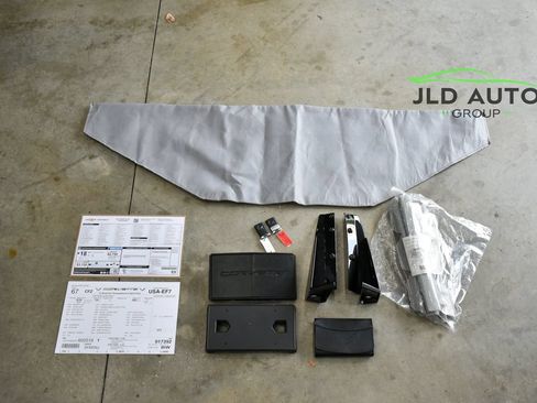 Used 2015 Chevrolet Corvette Z06 w/ 3LZ Preferred Equipment Group RWD image 49