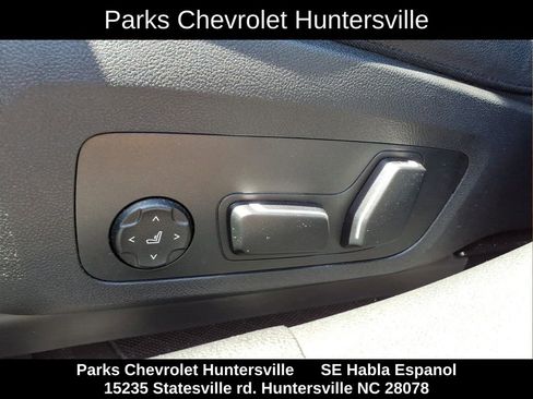 Used 2025 BMW 330i xDrive Sedan AWD/4WD image 18