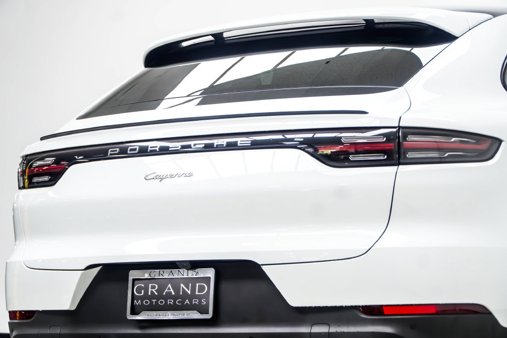 Used 2023 Porsche Cayenne Coupe AWD/4WD image 17