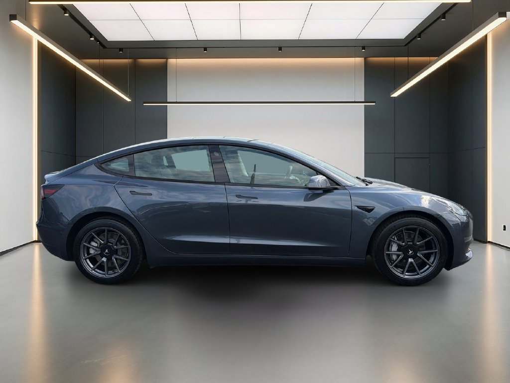 Used 2023 Tesla Model 3 Standard Range RWD image 7