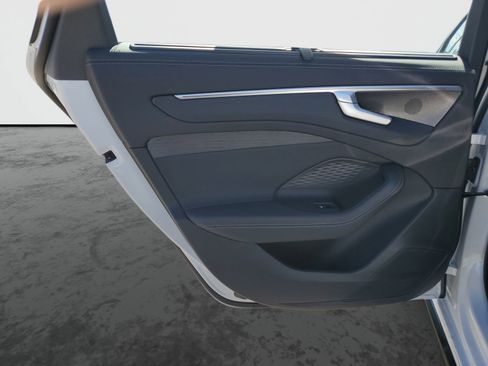 New 2026 Audi A6 Premium Plus AWD/4WD image 17