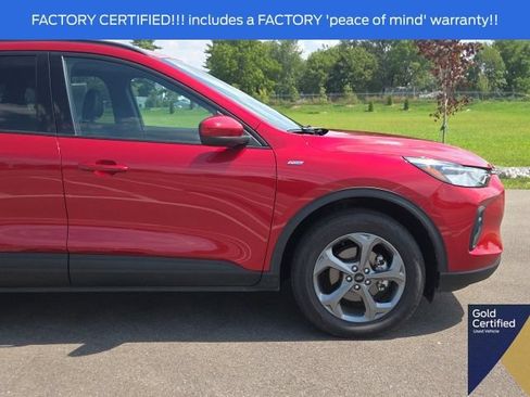 Used 2025 Ford Escape ST-Line Select AWD/4WD image 6