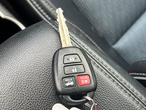 Used 2016 Toyota Corolla S FWD image 27