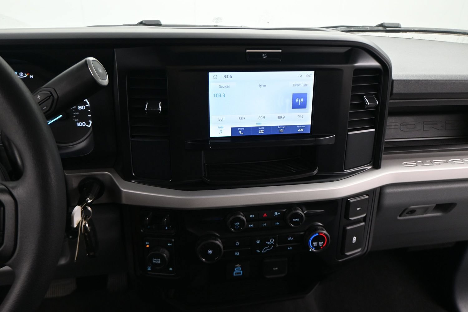 Certified 2025 Ford F250 XL w/ STX Appearance Package AWD/4WD image 6