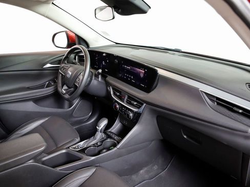 Used 2024 Buick Encore GX Sport Touring image 8