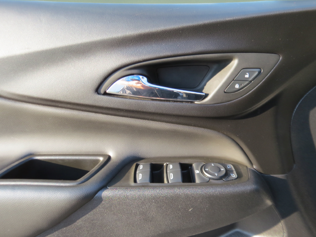 Certified 2024 Chevrolet Equinox LT AWD/4WD image 17