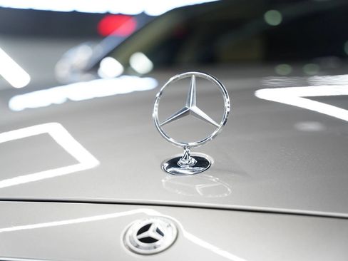 Used 2023 Mercedes-Benz S 500 4MATIC image 4