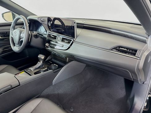 Used 2025 Lexus ES 350 w/ Premium Package image 28