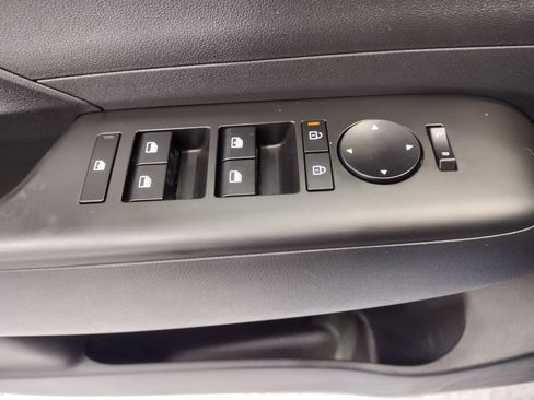 Certified 2024 Hyundai Kona SEL FWD image 19