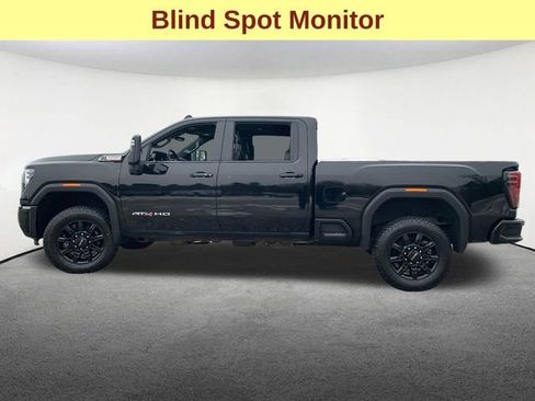 Used 2024 GMC Sierra 2500 AT4 w/ AT4 Premium Plus Package image 6