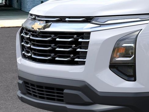 New 2026 Chevrolet Equinox LT w/ Convenience Package II FWD image 13