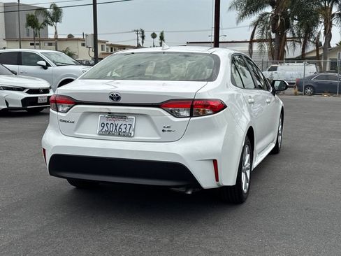 Certified 2025 Toyota Corolla LE w/ LE Premium Package FWD image 11