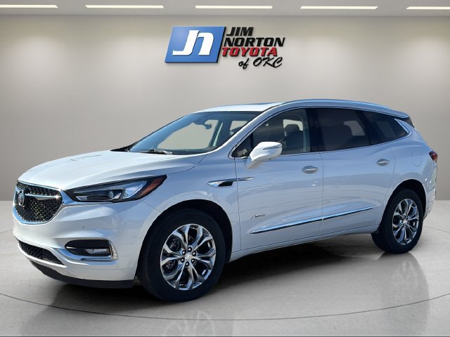 Used 2021 Buick Enclave Avenir w/ Avenir Technology Package FWD image 1