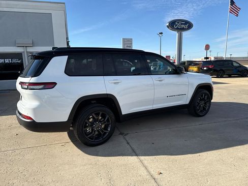 New 2025 Jeep Grand Cherokee L Limited AWD/4WD image 6
