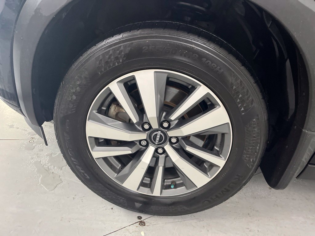 Used 2024 Nissan Pathfinder SL AWD/4WD image 9