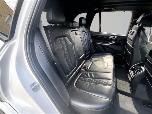 Used 2019 BMW X5 xDrive50i w/ M Sport Package AWD/4WD image 25