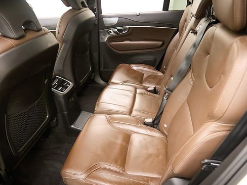 Certified 2024 Volvo XC90 T8 Ultimate w/ Protection Package image 22