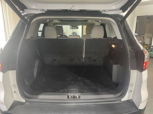 Used 2018 Ford Escape Titanium w/ Ford Safe & Smart Package AWD/4WD image 39