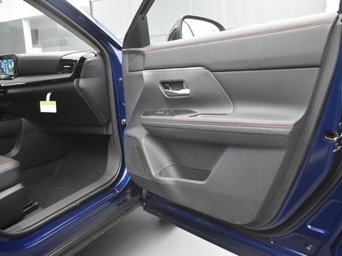 New 2026 Nissan Kicks SR w/ Cold Weather Package image 26