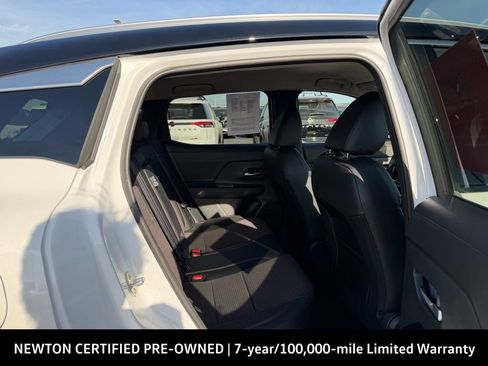 Used 2025 Nissan Kicks SR FWD image 18