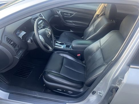 Used 2017 Nissan Altima 2.5 SL w/ Moonroof Package image 11