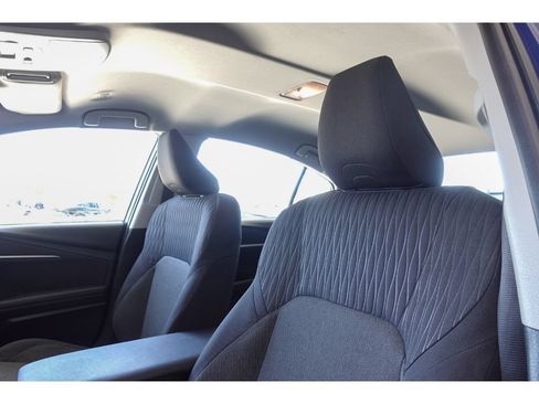 Used 2025 Toyota Camry LE FWD image 12