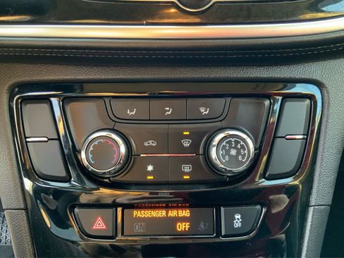 Used 2019 Buick Encore Preferred FWD image 33