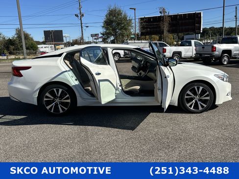 Used 2018 Nissan Maxima 3.5 SV image 30