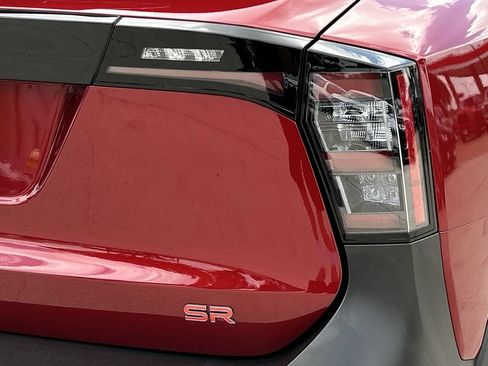 Used 2025 Nissan Kicks SR FWD image 8