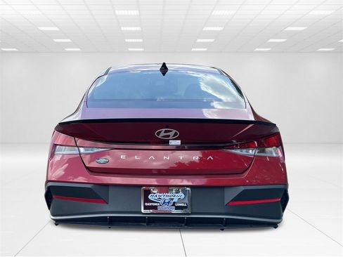 New 2025 Hyundai Elantra Sport image 5